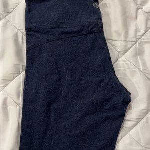 Hello ladies! I’m getting rid of all my workout stuff, all got too big for me!